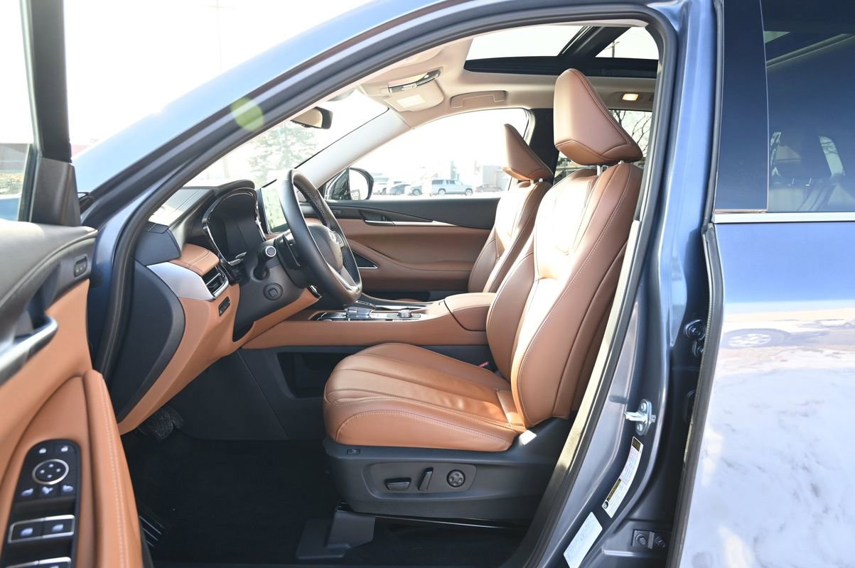 Used 2025 INFINITI QX60 Sensory image 17