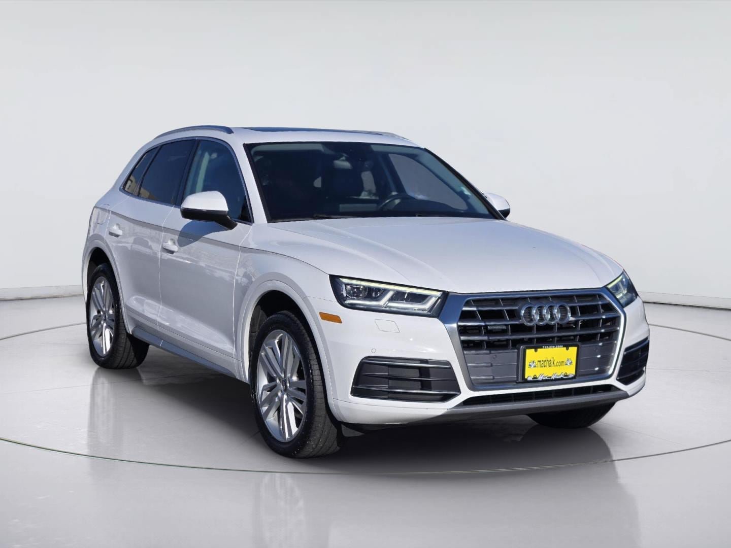 Used 2018 Audi Q5 2.0T Premium Plus w/ Premium Plus Package AWD/4WD image 3