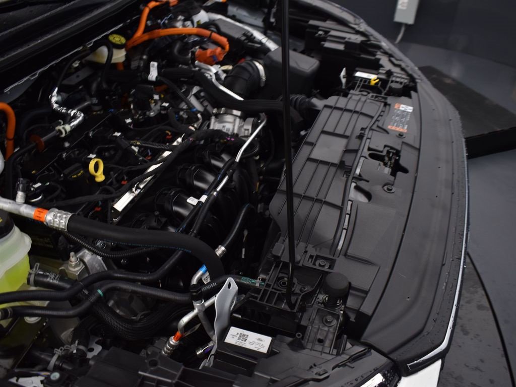 New 2025 Ford Escape SE image 20