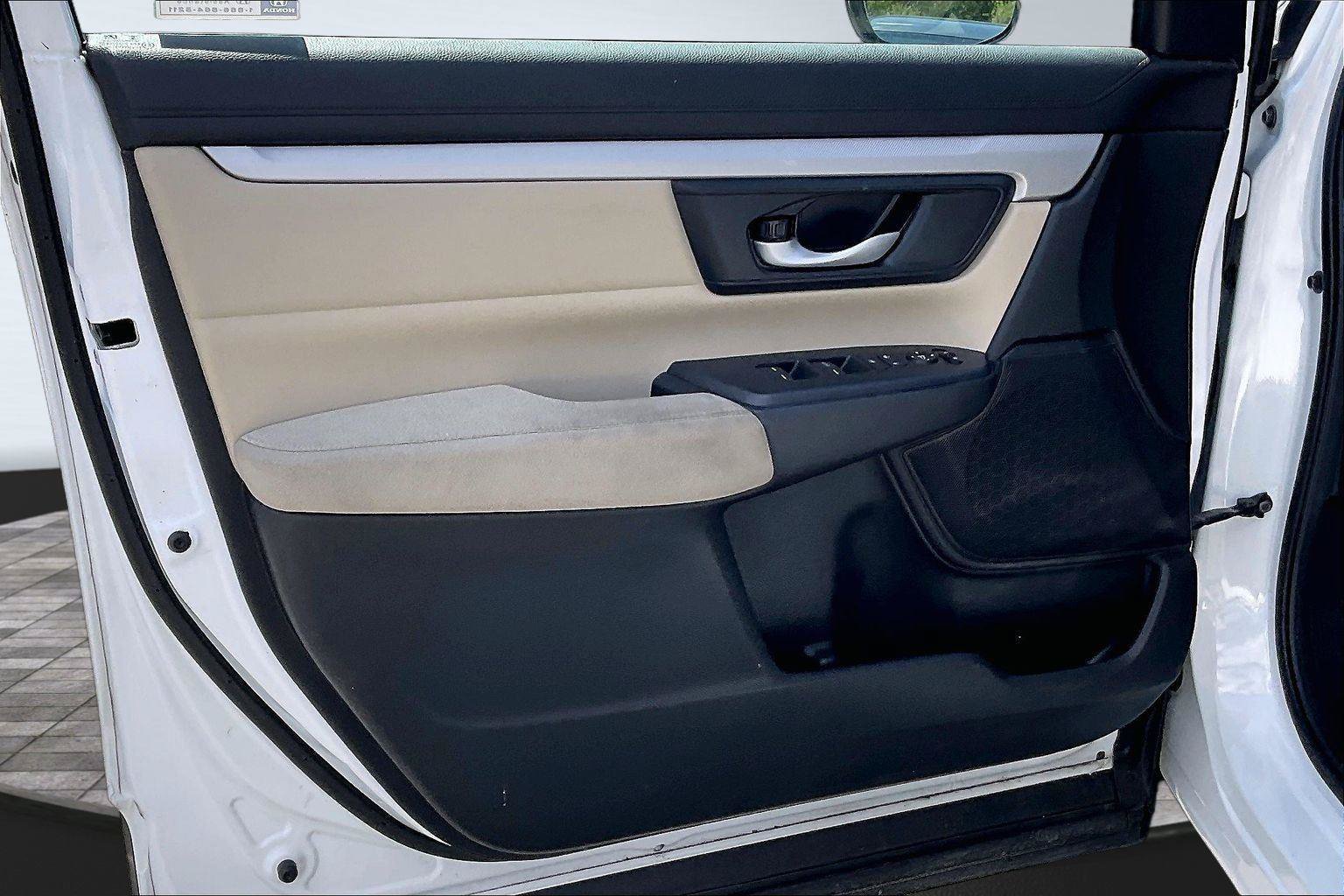 Used 2019 Honda CR-V LX image 22