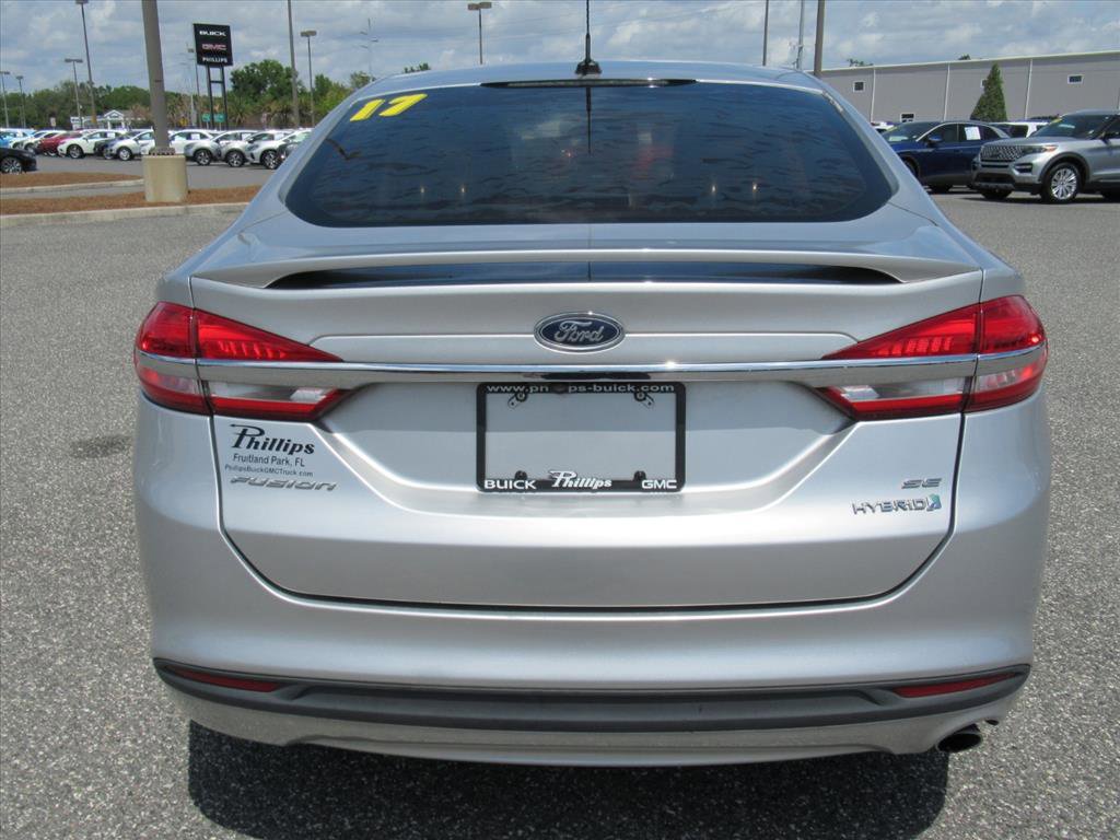 Used 2017 Ford Fusion SE w/ Equipment Group 601A image 6