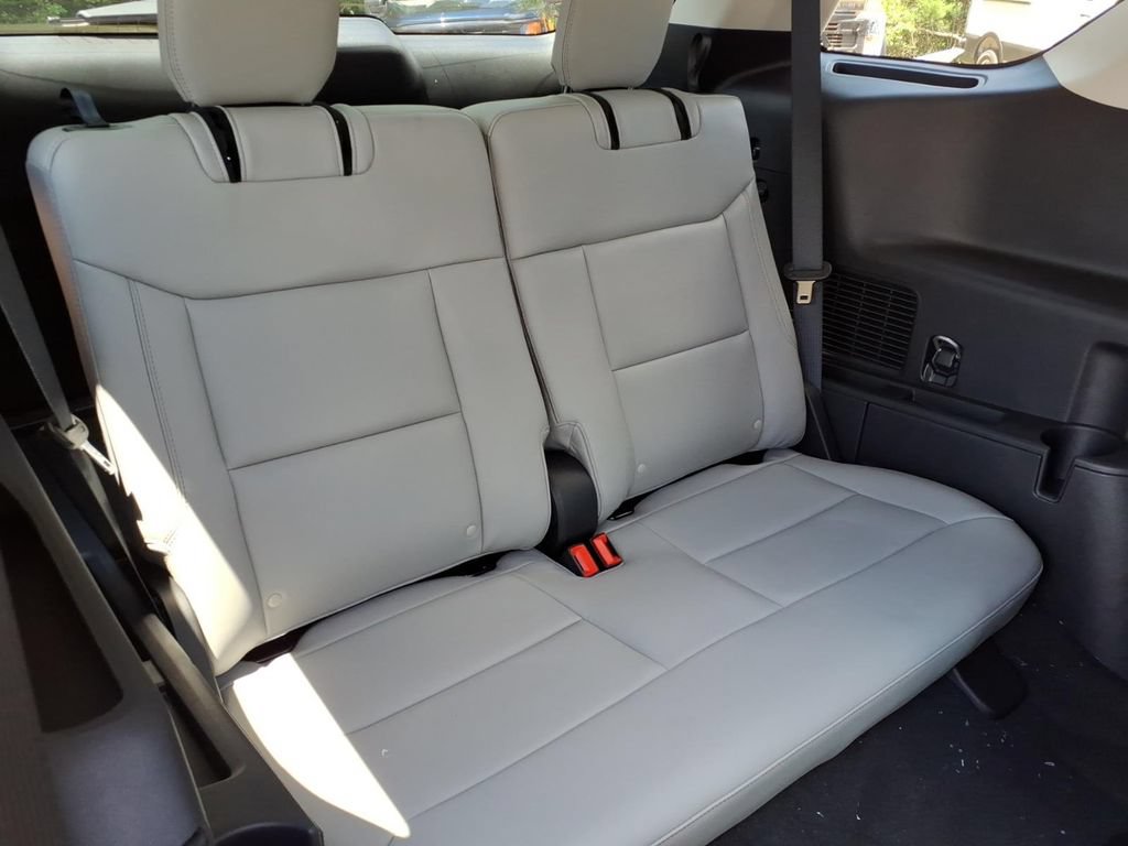 New 2026 Ford Explorer Active w/ Active Comfort Package AWD/4WD image 12