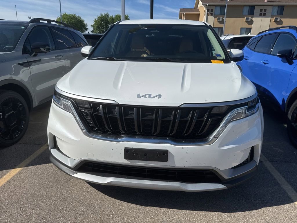 Used 2022 Kia Carnival LX