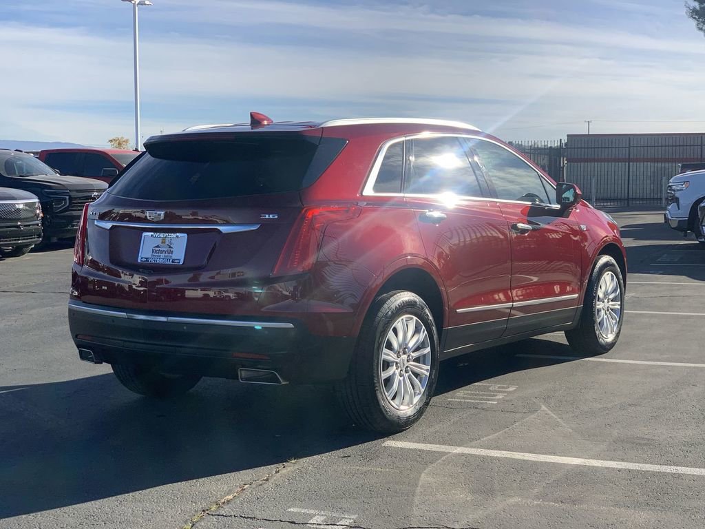 Certified 2017 Cadillac XT5 FWD image 4