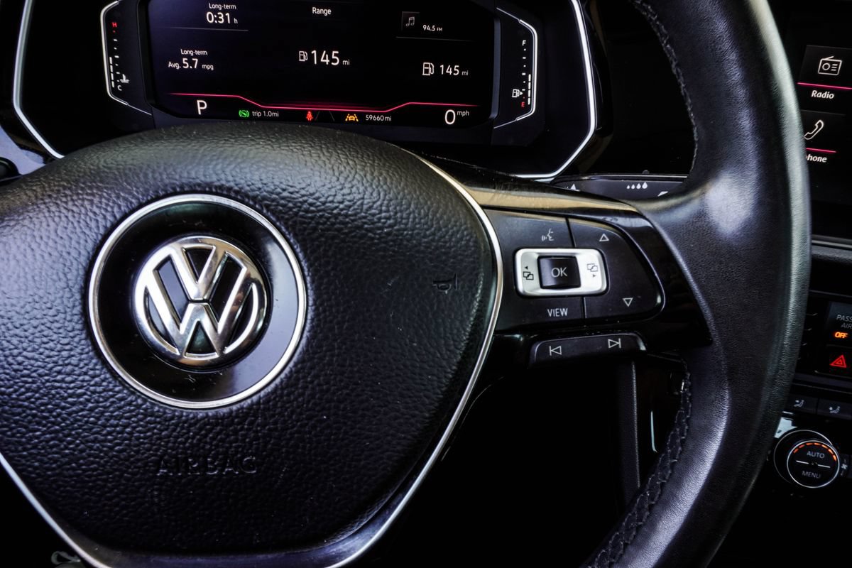 Used 2020 Volkswagen Jetta SEL FWD image 26