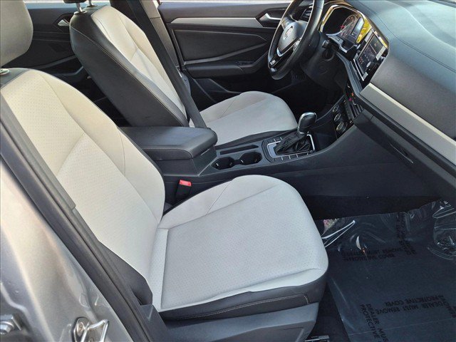 Used 2019 Volkswagen Jetta R-Line w/ R-Line Cold Weather Package FWD image 20