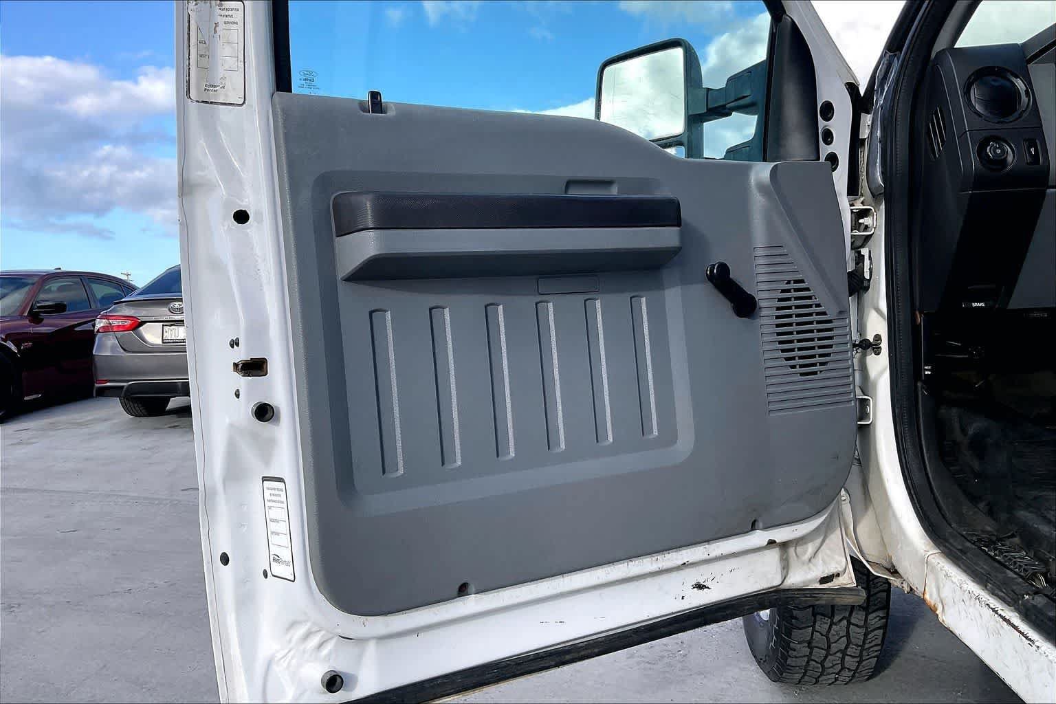 Used 2012 Ford F250 XL w/ FX4 Off Road Pkg AWD/4WD image 27