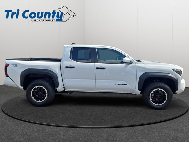 Certified 2026 Toyota Tacoma TRD Off-Road AWD/4WD image 8