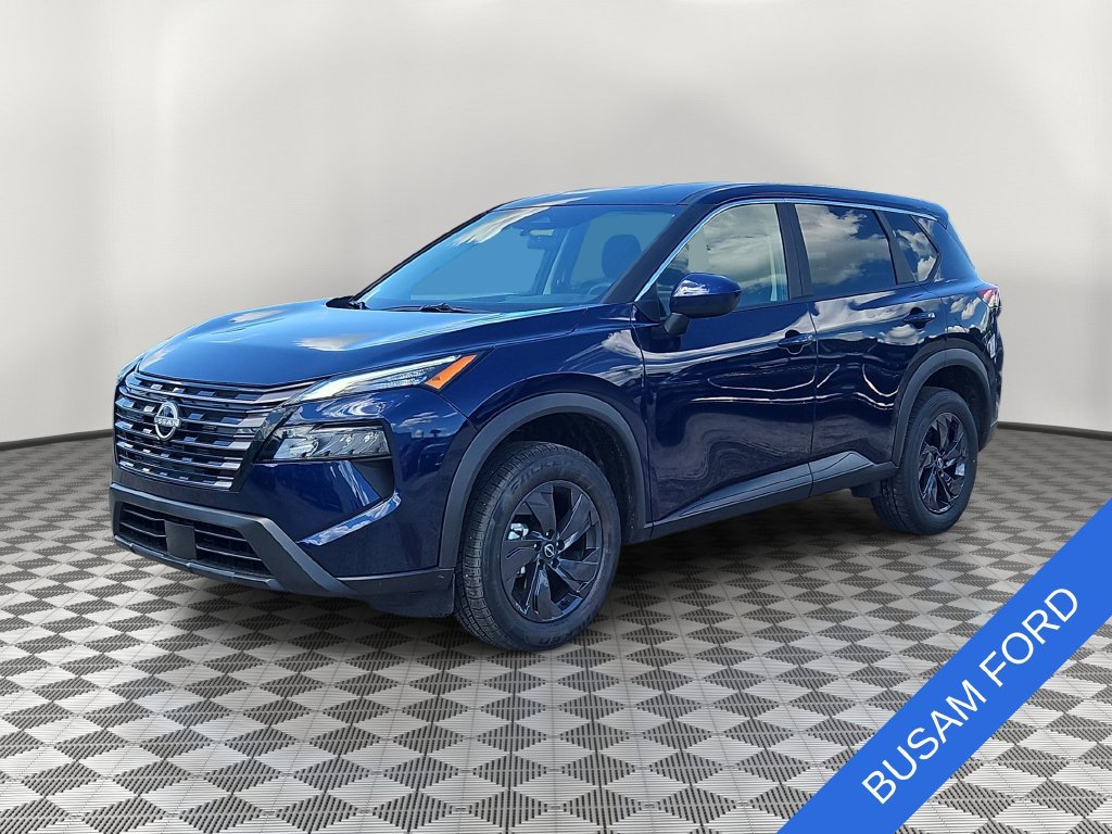 Used 2026 Nissan Rogue SV FWD image 2