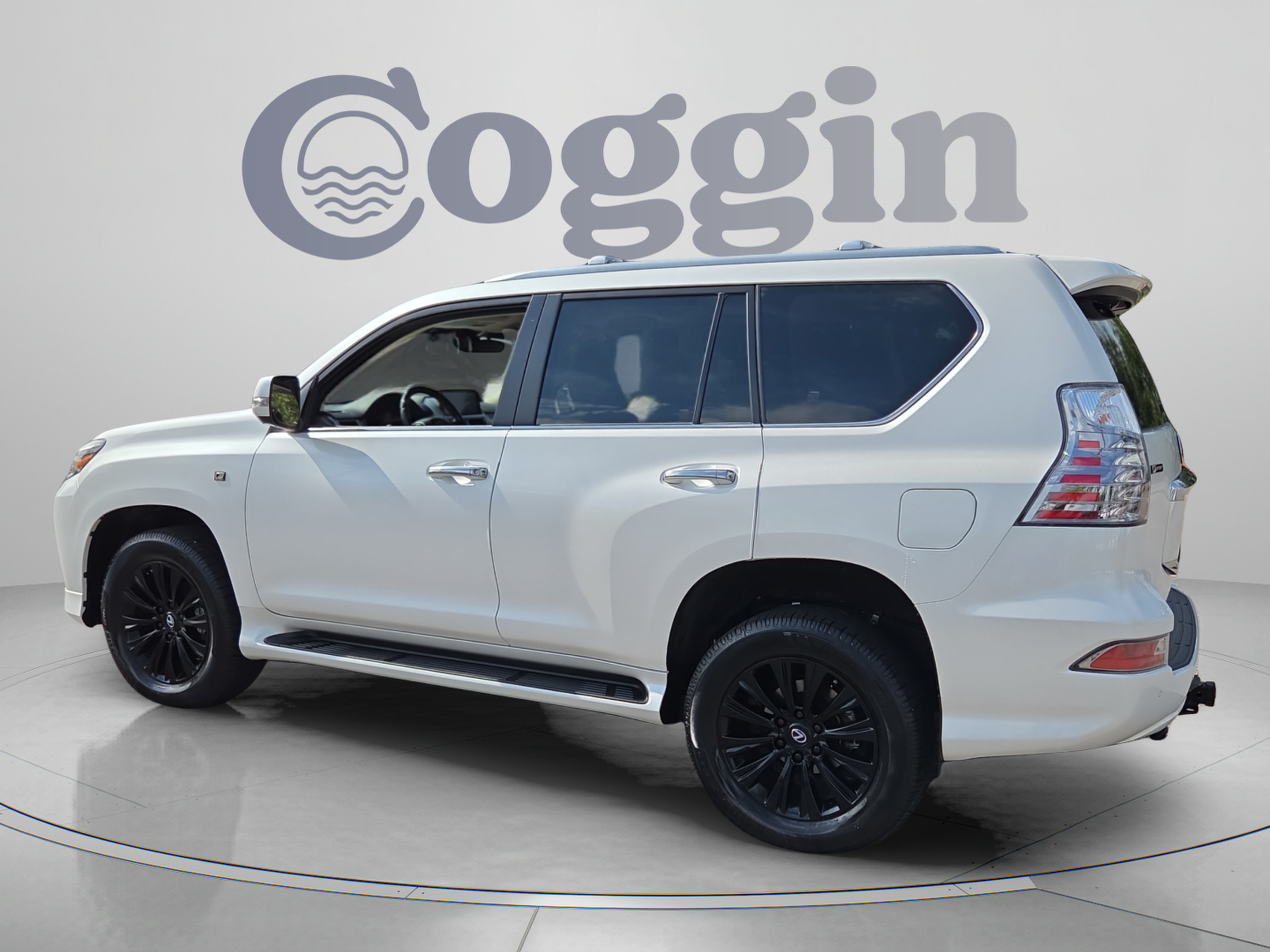 Used 2023 Lexus GX 460 Luxury w/ Accessory Package AWD/4WD image 3
