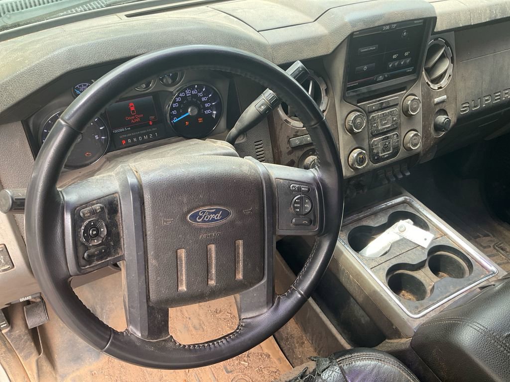 Used 2015 Ford F250 Lariat w/ Lariat Interior Package image 25