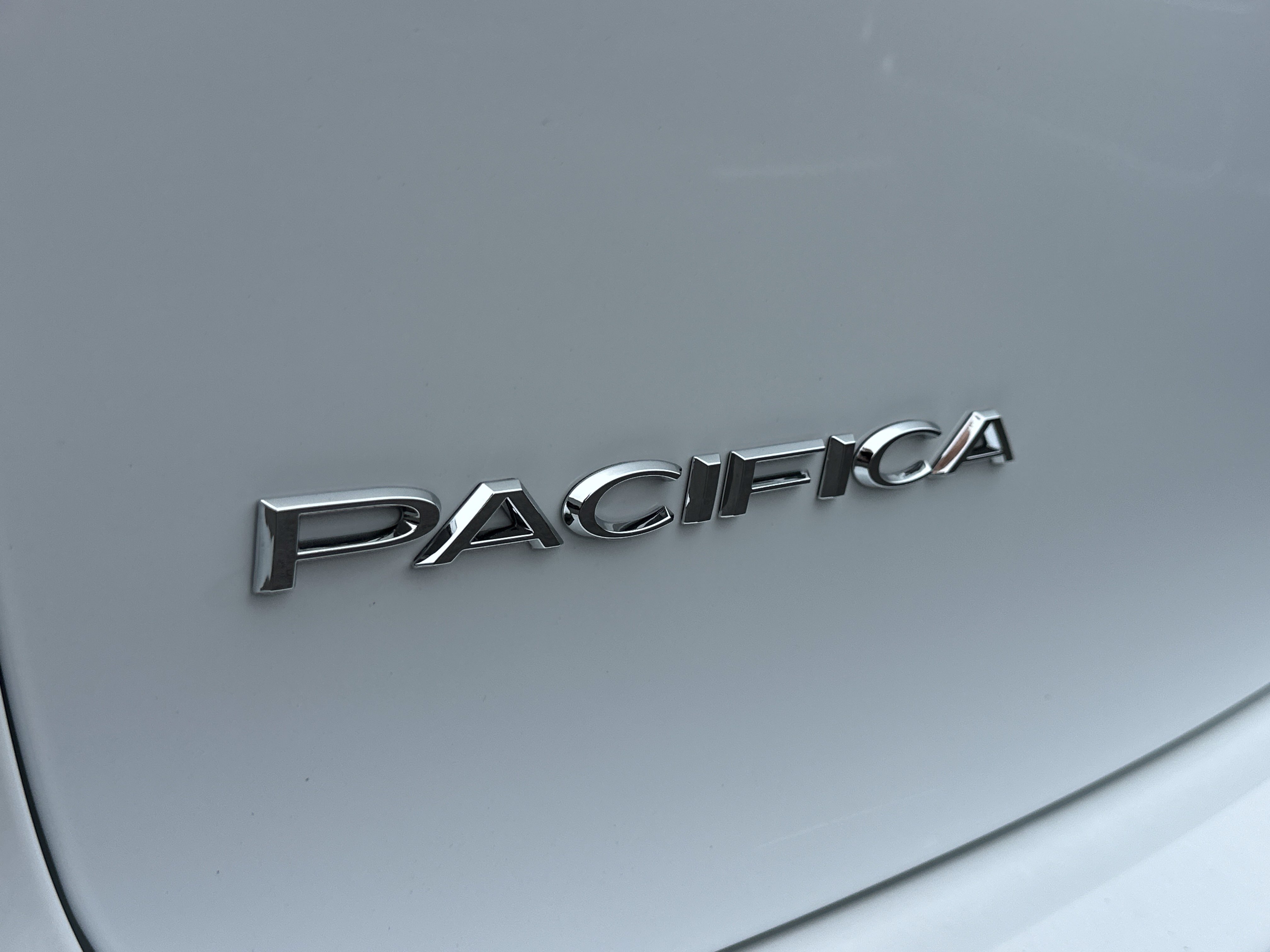 New 2027 Chrysler Pacifica Select FWD image 34