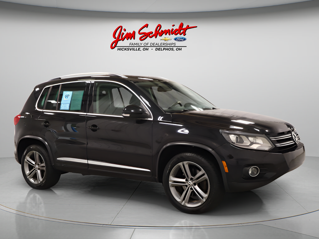 Used 2017 Volkswagen Tiguan Sport AWD/4WD image 2