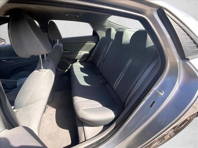 Used 2022 Hyundai Elantra SEL FWD image 25