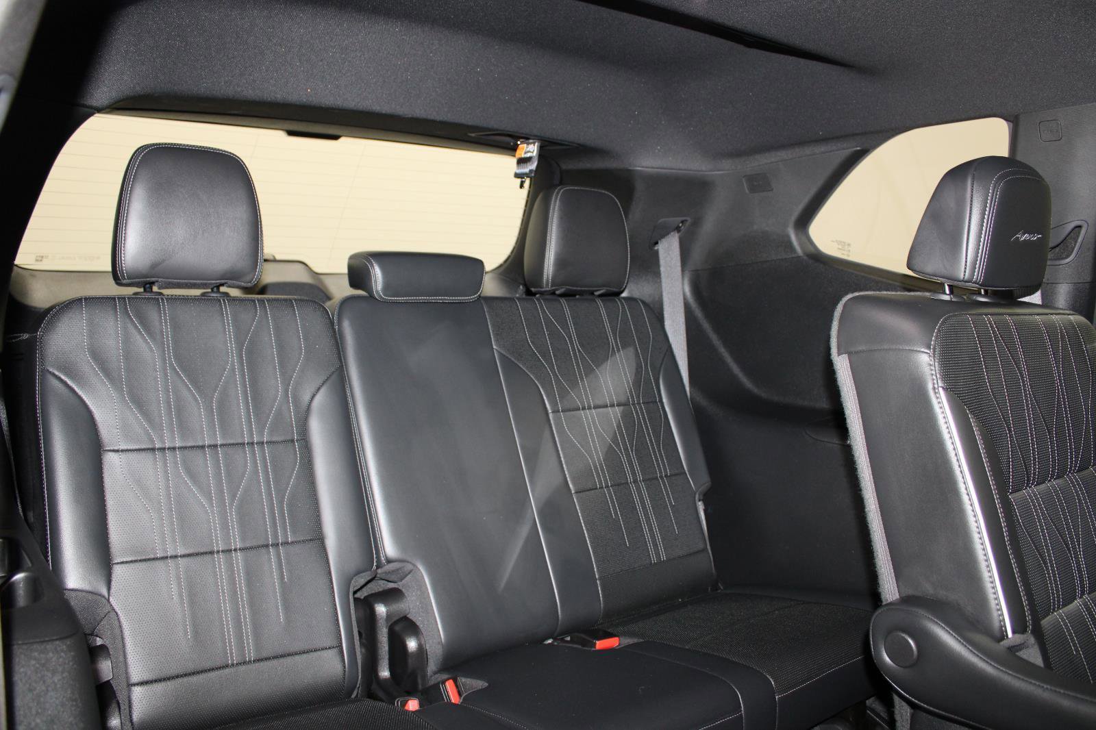 Used 2025 Buick Enclave Avenir w/ Super Cruise Package image 21