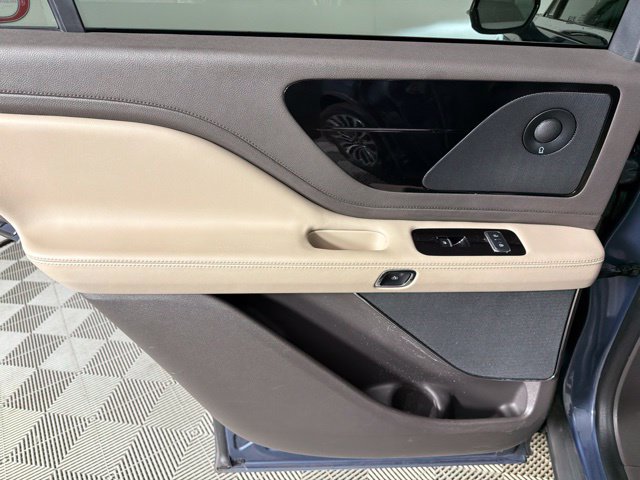 Used 2021 Lincoln Aviator Reserve w/ Elements Package Plus RWD image 33