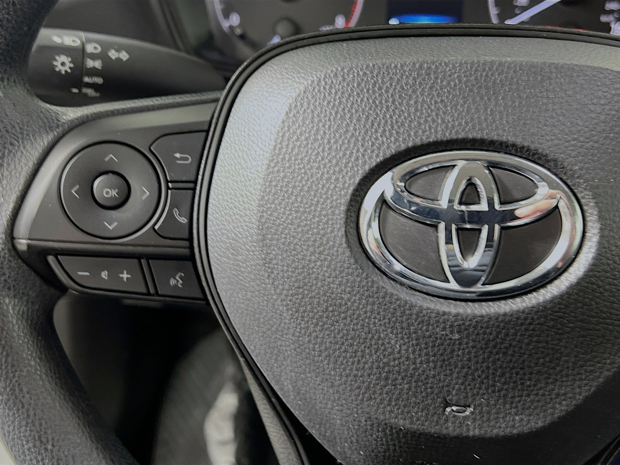 Used 2024 Toyota Corolla LE image 19