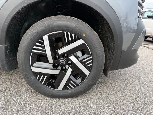 New 2026 Nissan Kicks SV FWD image 14