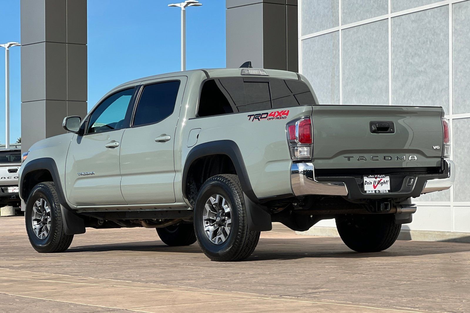 Certified 2023 Toyota Tacoma TRD Off-Road image 7
