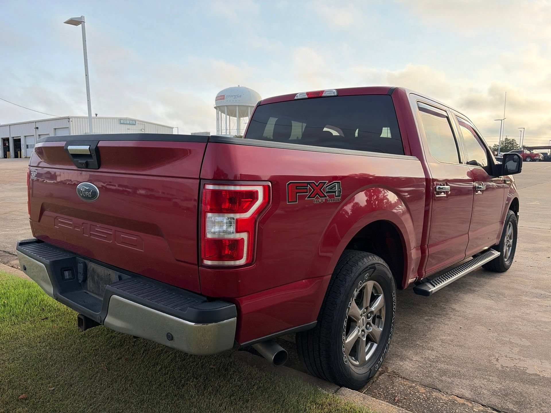 Used 2020 Ford F150 XLT w/ Equipment Group 302A Luxury AWD/4WD image 2