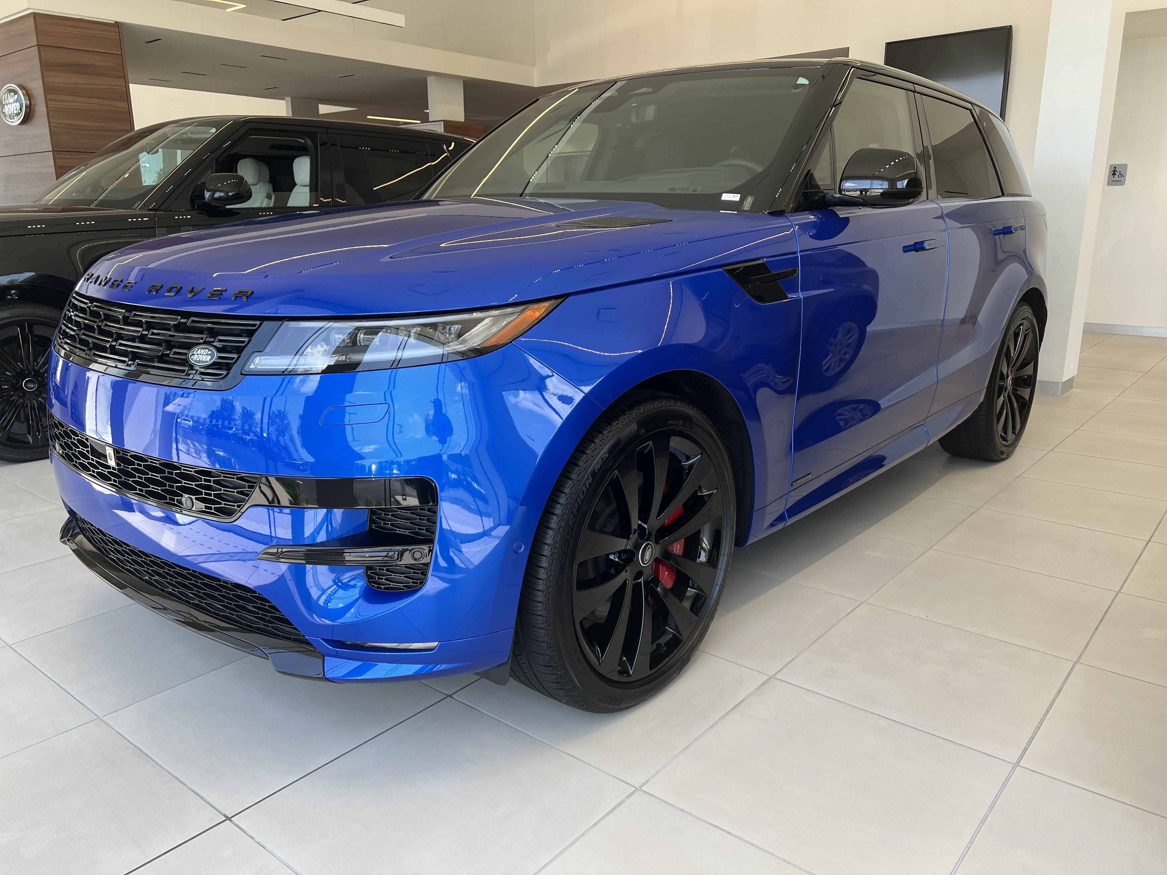 New 2025 Land Rover Range Rover Sport Autobiography