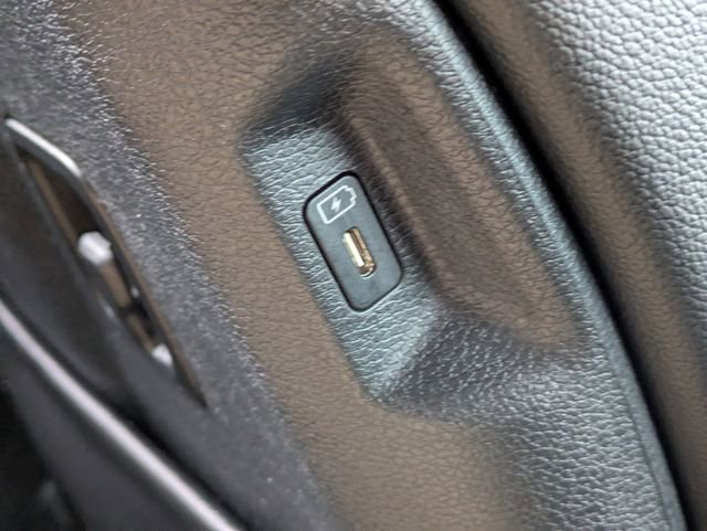 Used 2024 Kia Sportage EX image 15