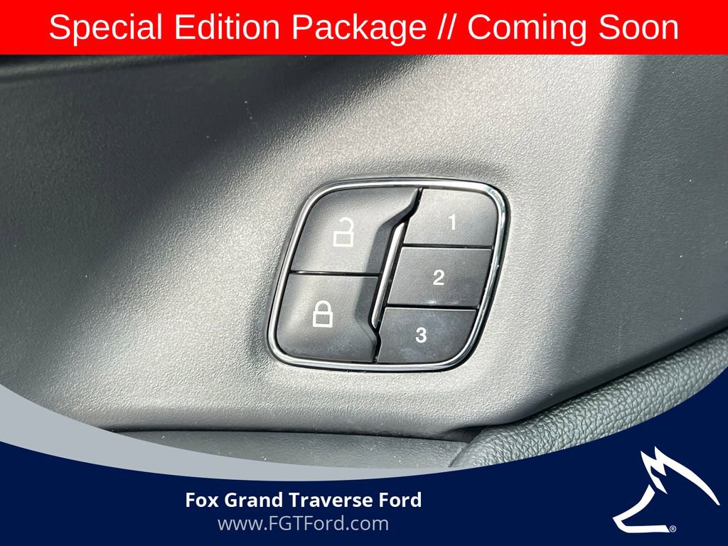 Certified 2023 Ford Expedition XLT image 19