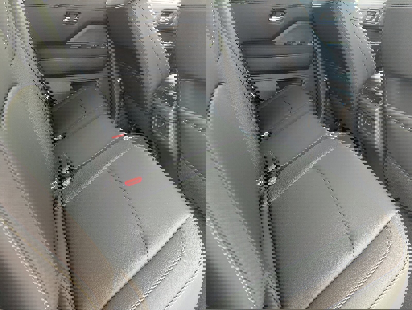 New 2025 Nissan Pathfinder SL image 39