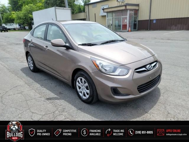 Used 2012 Hyundai Accent GLS FWD image 3