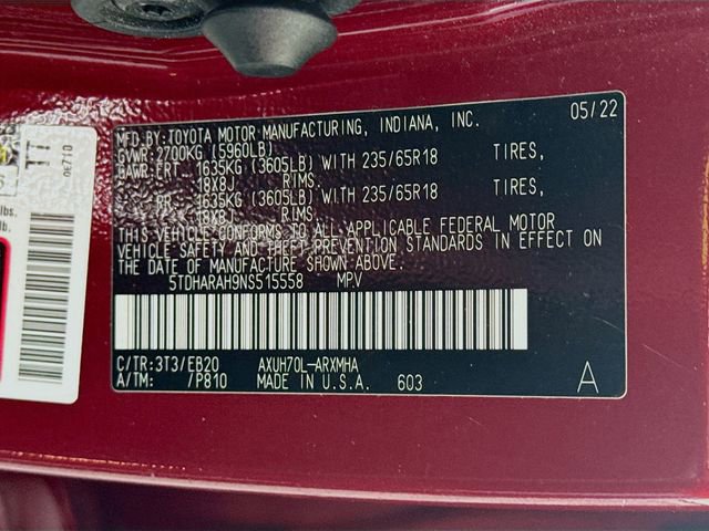 Used 2022 Toyota Highlander XLE image 32