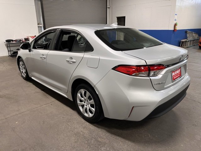 Used 2023 Toyota Corolla LE image 5