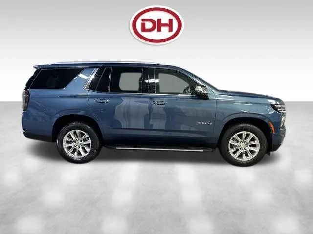 Used 2025 Chevrolet Tahoe Premier w/ Sun And Tow Package AWD/4WD image 2
