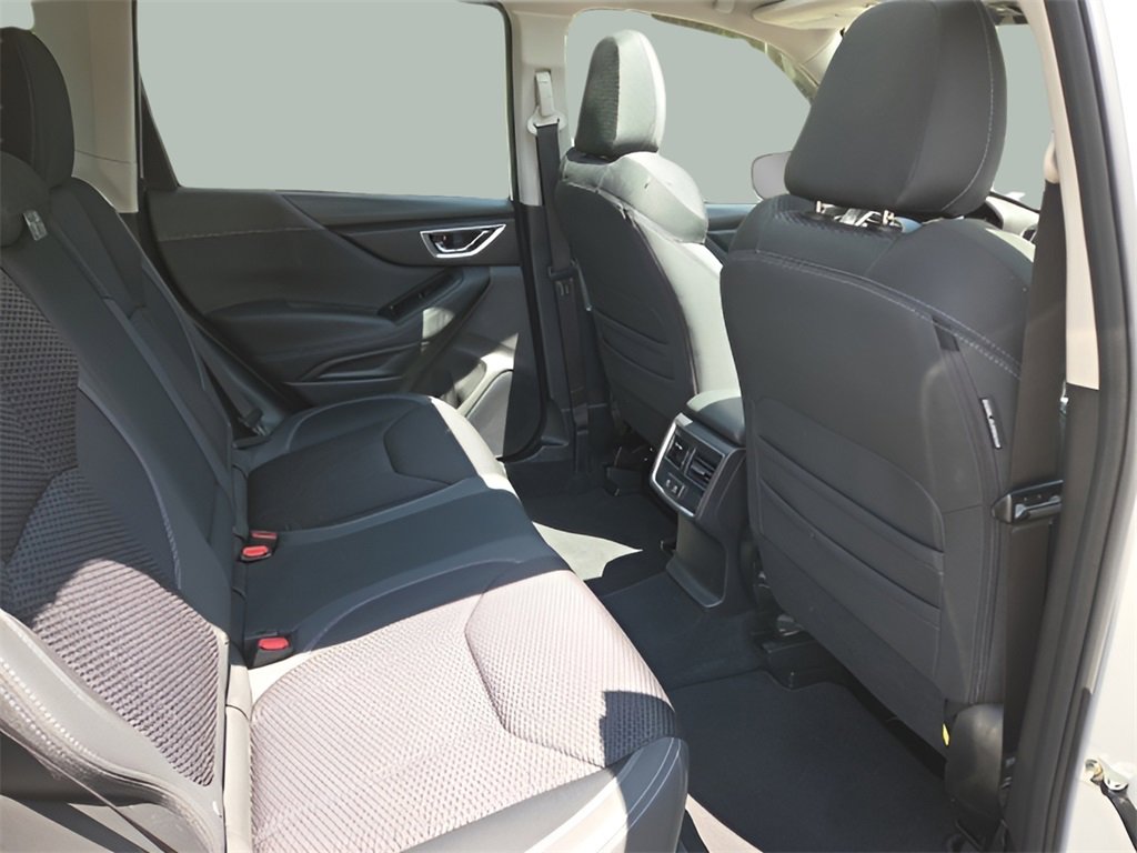 Used 2023 Subaru Forester Premium image 15