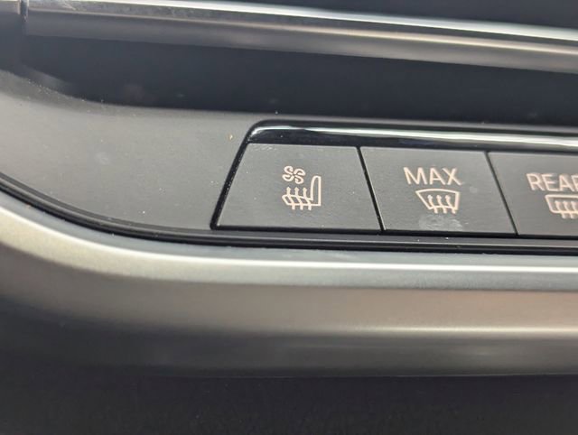 Used 2021 BMW X7 M50i image 20