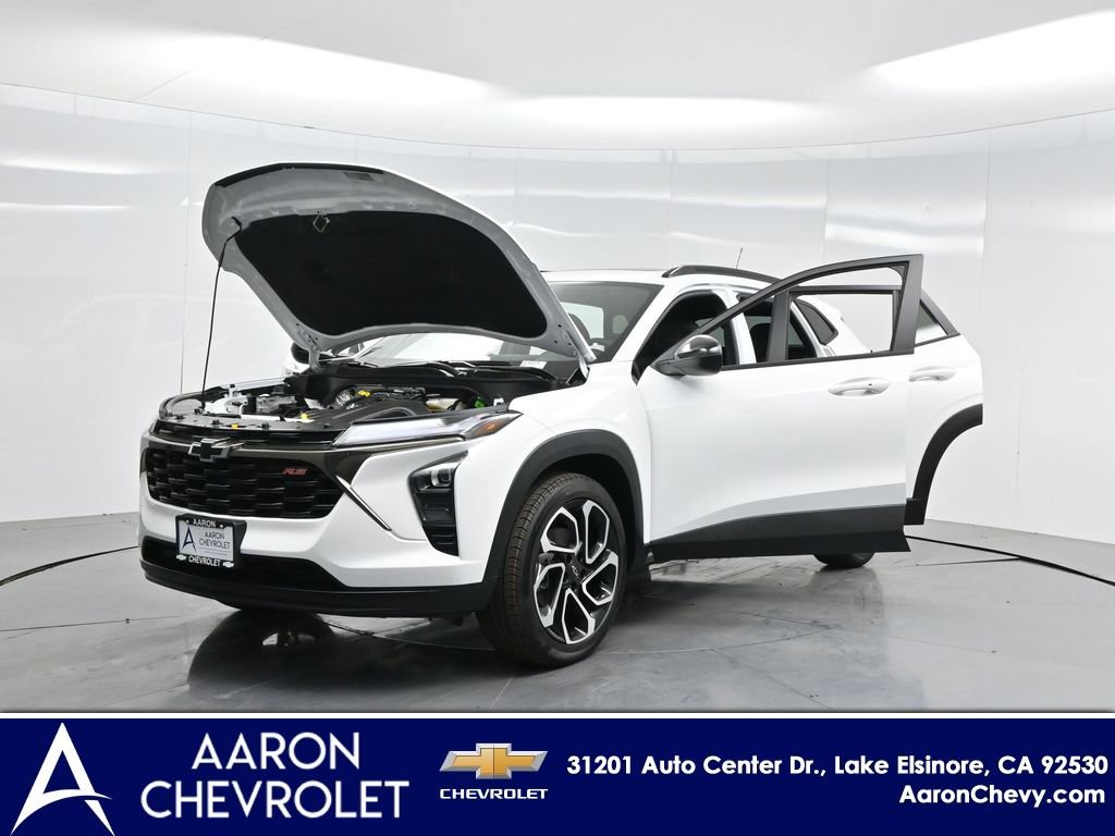 New 2026 Chevrolet Trax RS w/ Sunroof Package FWD image 41