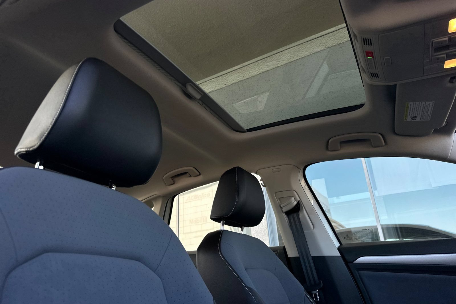 New 2026 Volkswagen Jetta SE FWD image 16