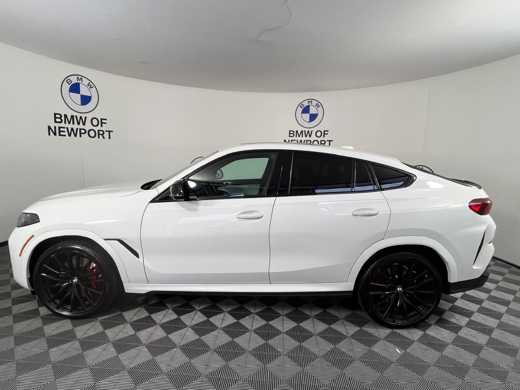 Used 2024 BMW X6 M60i AWD/4WD image 13