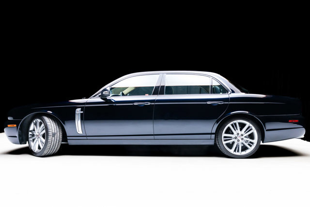Used 2009 Jaguar XJ Vanden Plas Super V8 Portfolio image 21