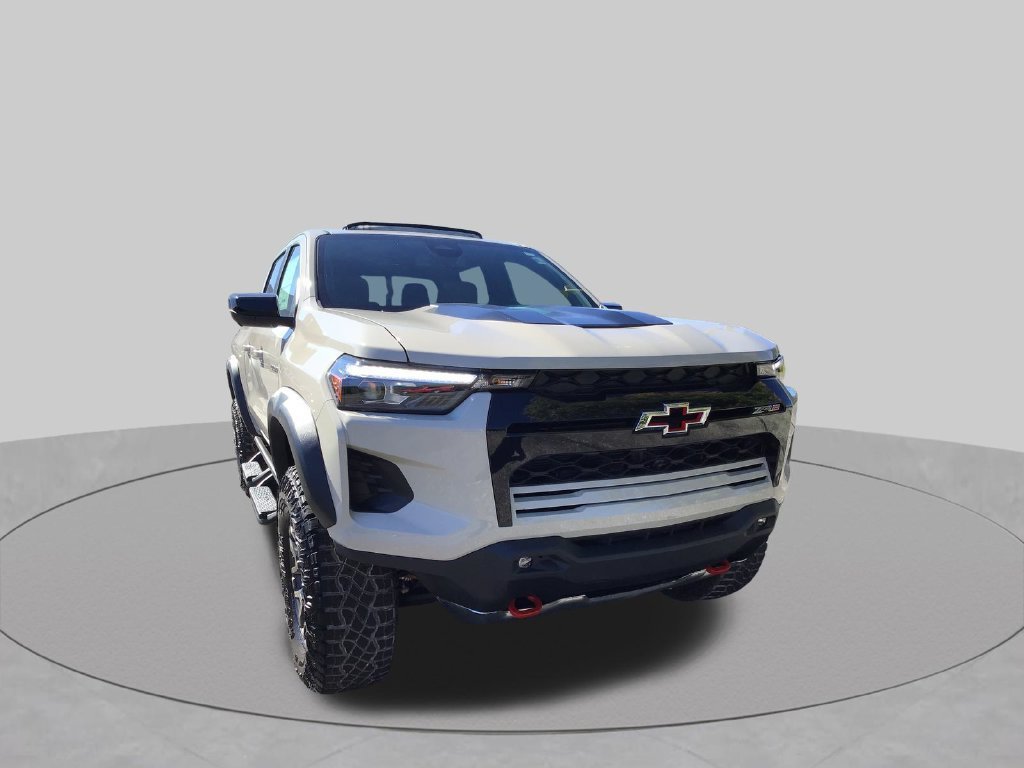 New 2026 Chevrolet Colorado ZR2 w/ Technology Package AWD/4WD image 5