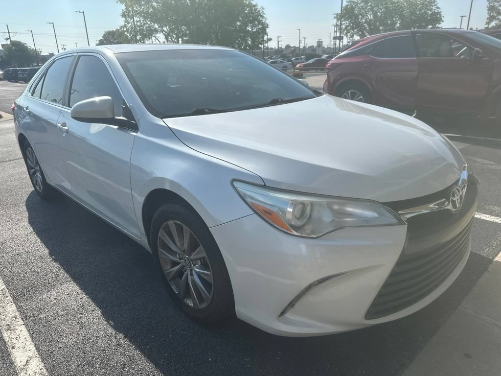 Used 2016 Toyota Camry XLE FWD image 6