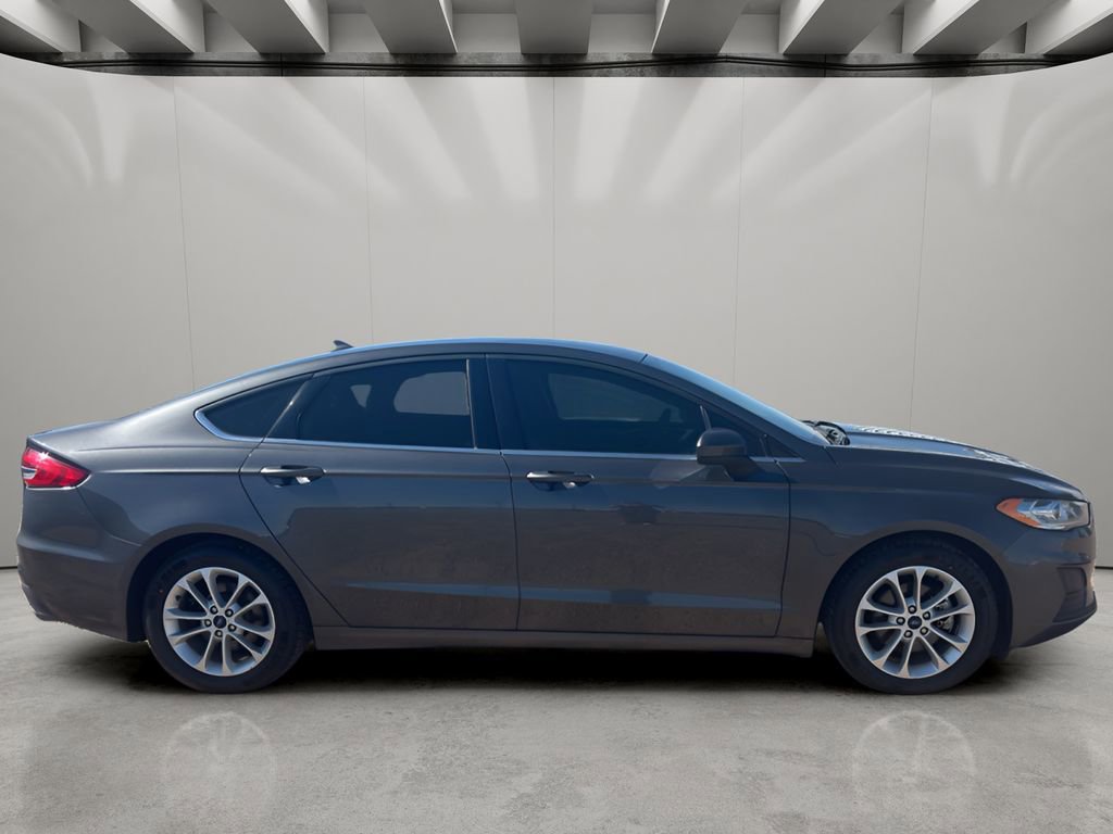 Used 2019 Ford Fusion SE FWD image 6
