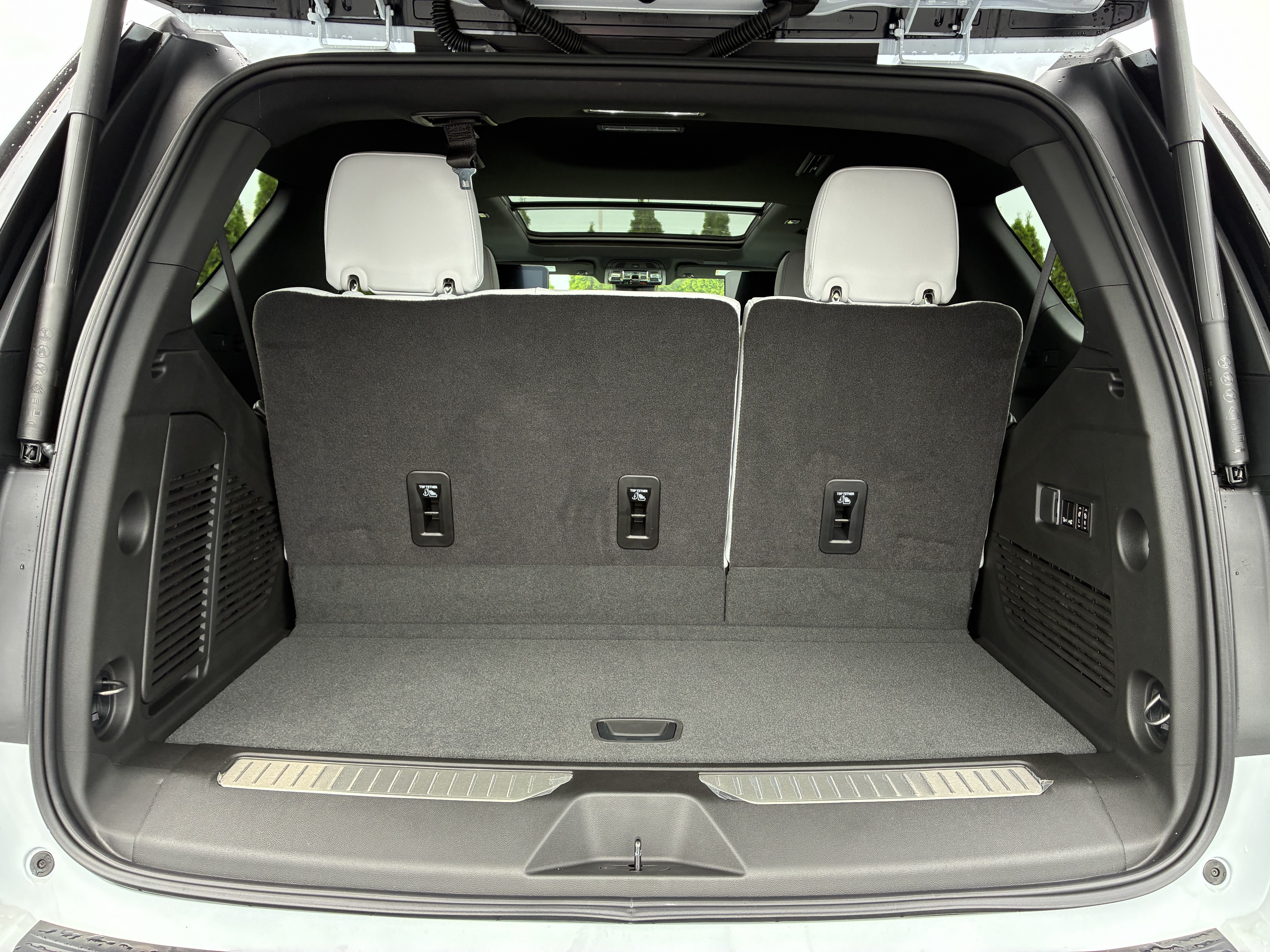 New 2026 Chevrolet Tahoe Premier AWD/4WD image 12