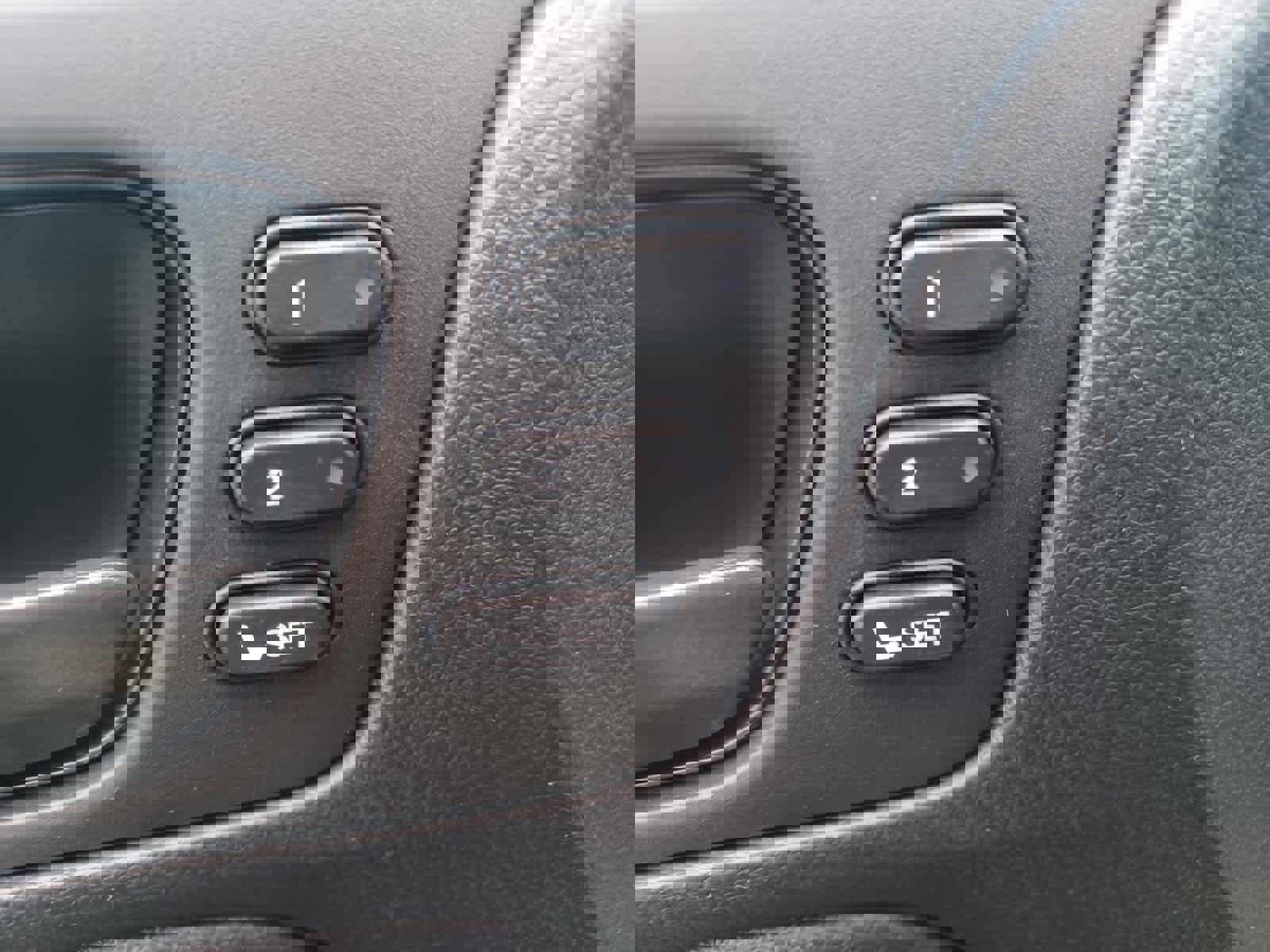 Used 2025 Honda Odyssey EX-L image 19