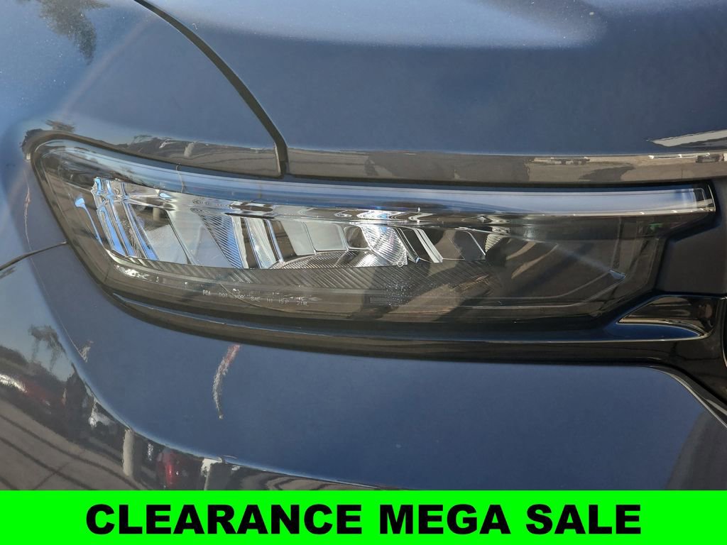 New 2025 Jeep Grand Cherokee Altitude image 34