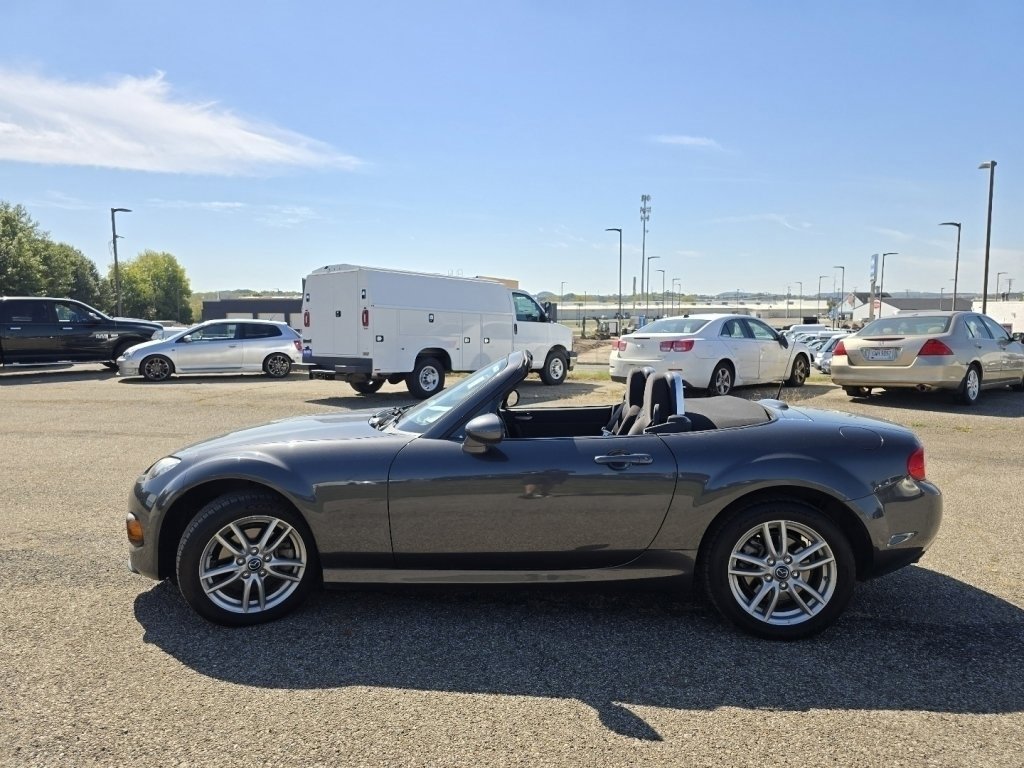Used 2015 MAZDA MX-5 Miata Sport image 10