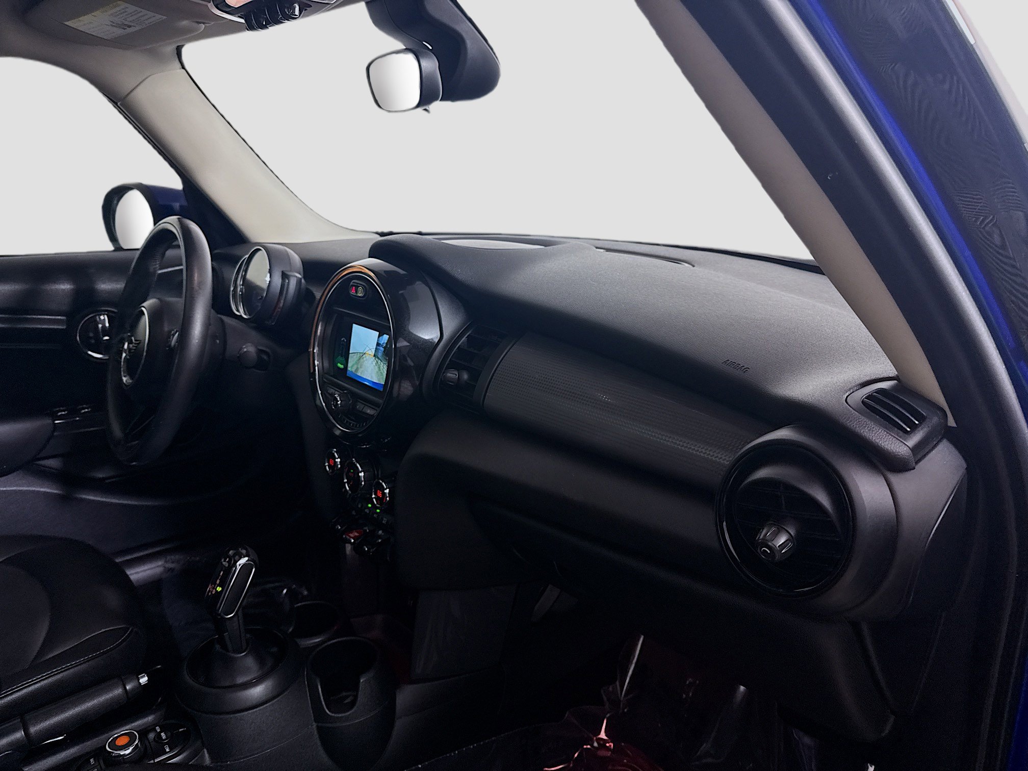 Used 2020 MINI Cooper 4-Door Hardtop image 30