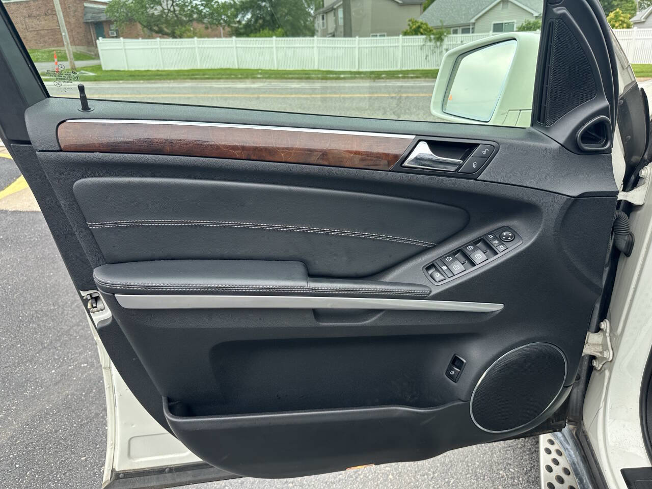 Used 2012 Mercedes-Benz GL 450 4MATIC image 21