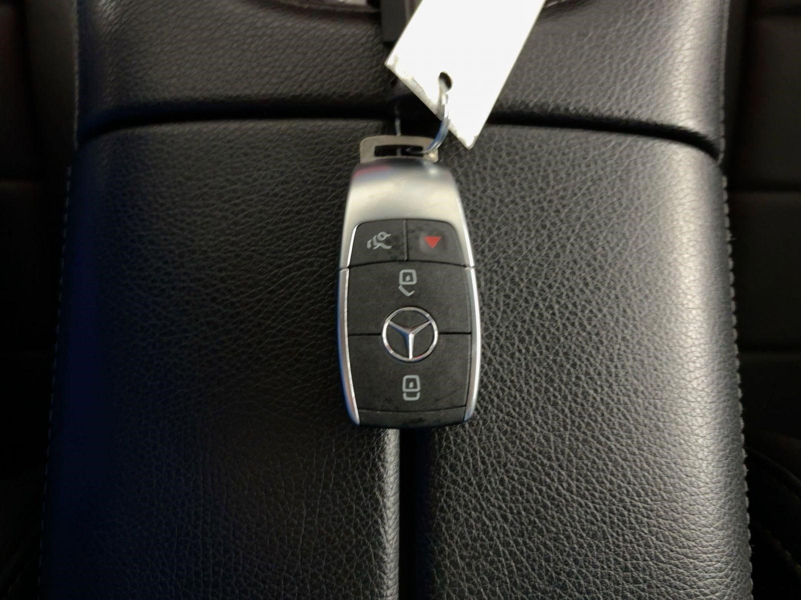 Used 2023 Mercedes-Benz GLE 350 4MATIC image 33