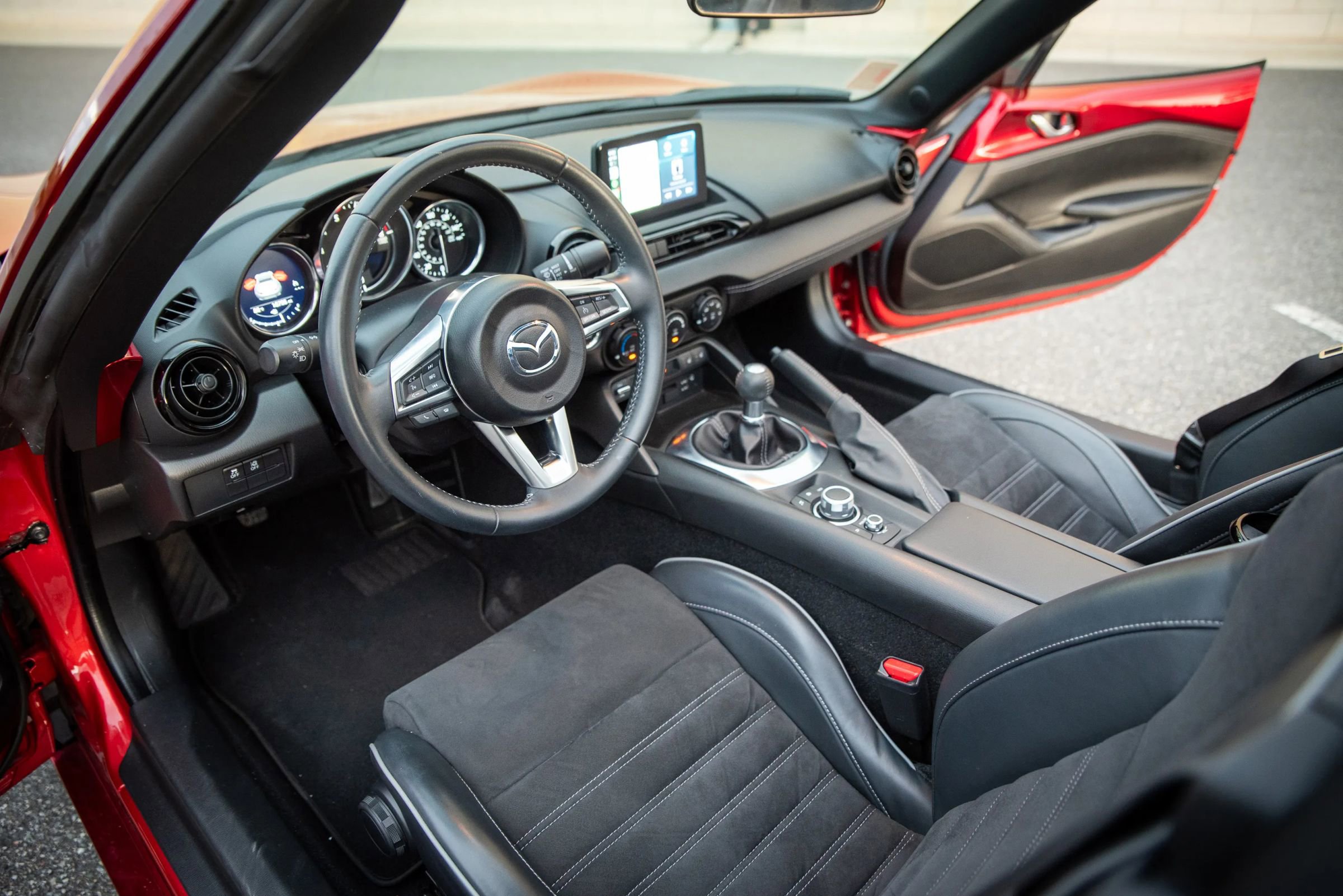 Used 2022 MAZDA MX-5 Miata Club image 21