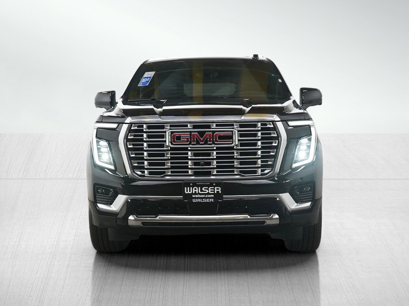 Used 2025 GMC Yukon Denali w/ Denali Reserve Package image 8